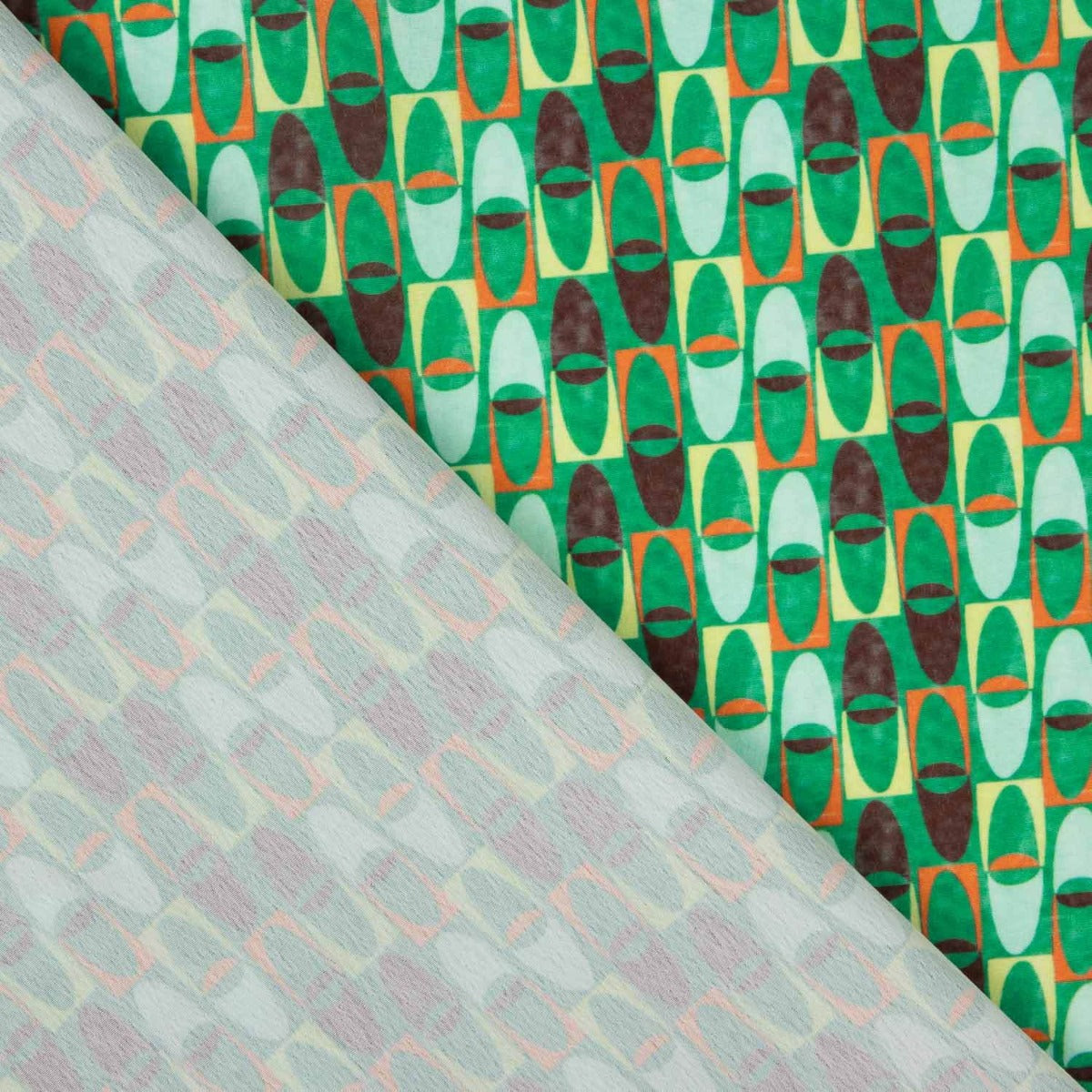 Crepe Leve Estampado Retro Verde Menta - Ribes y Casals