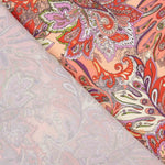 Crepe Leve Estampado Paisley Coral Lila - Ribes y Casals