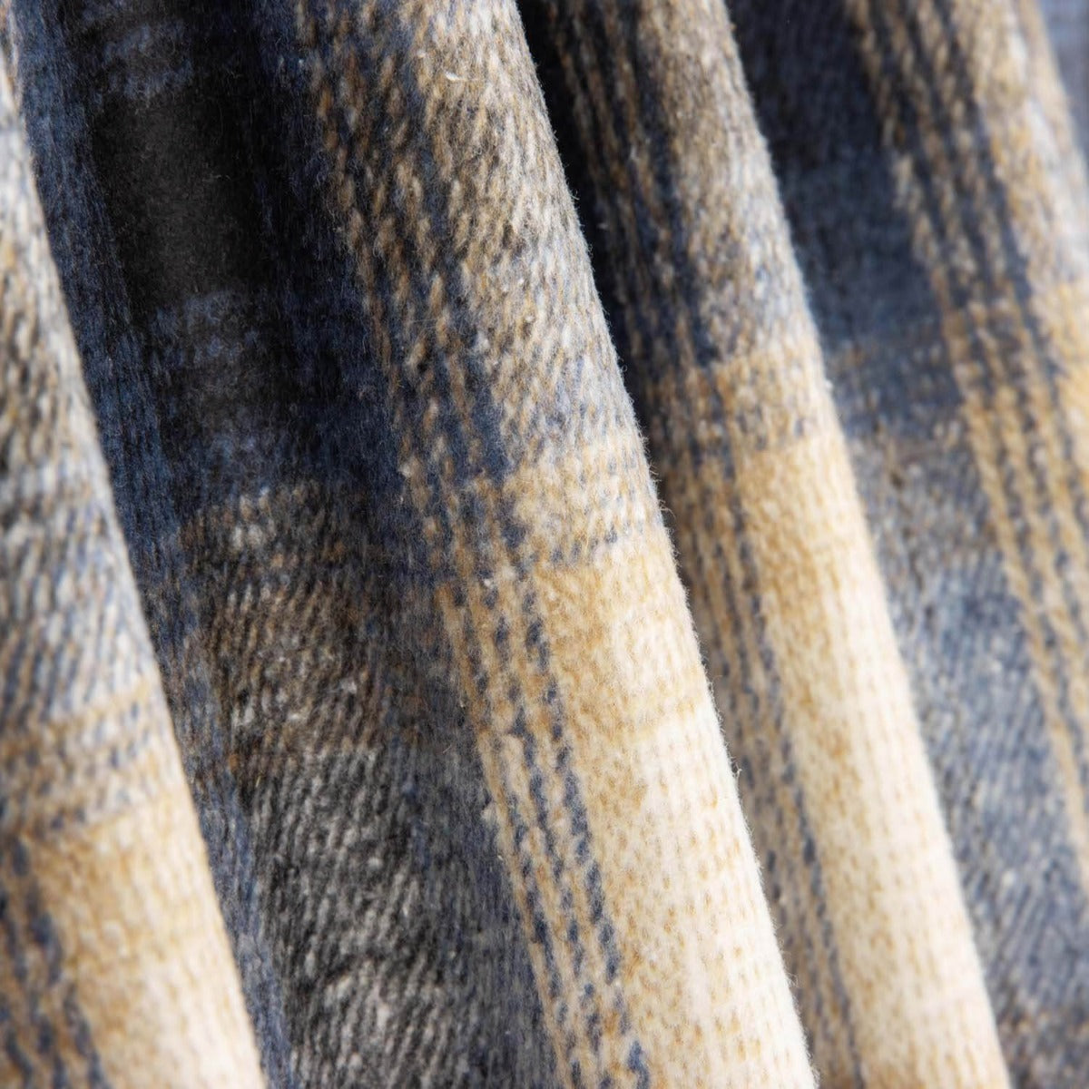 Mouflon Xadrez Azul, Cru e Bege - Ribes y Casals