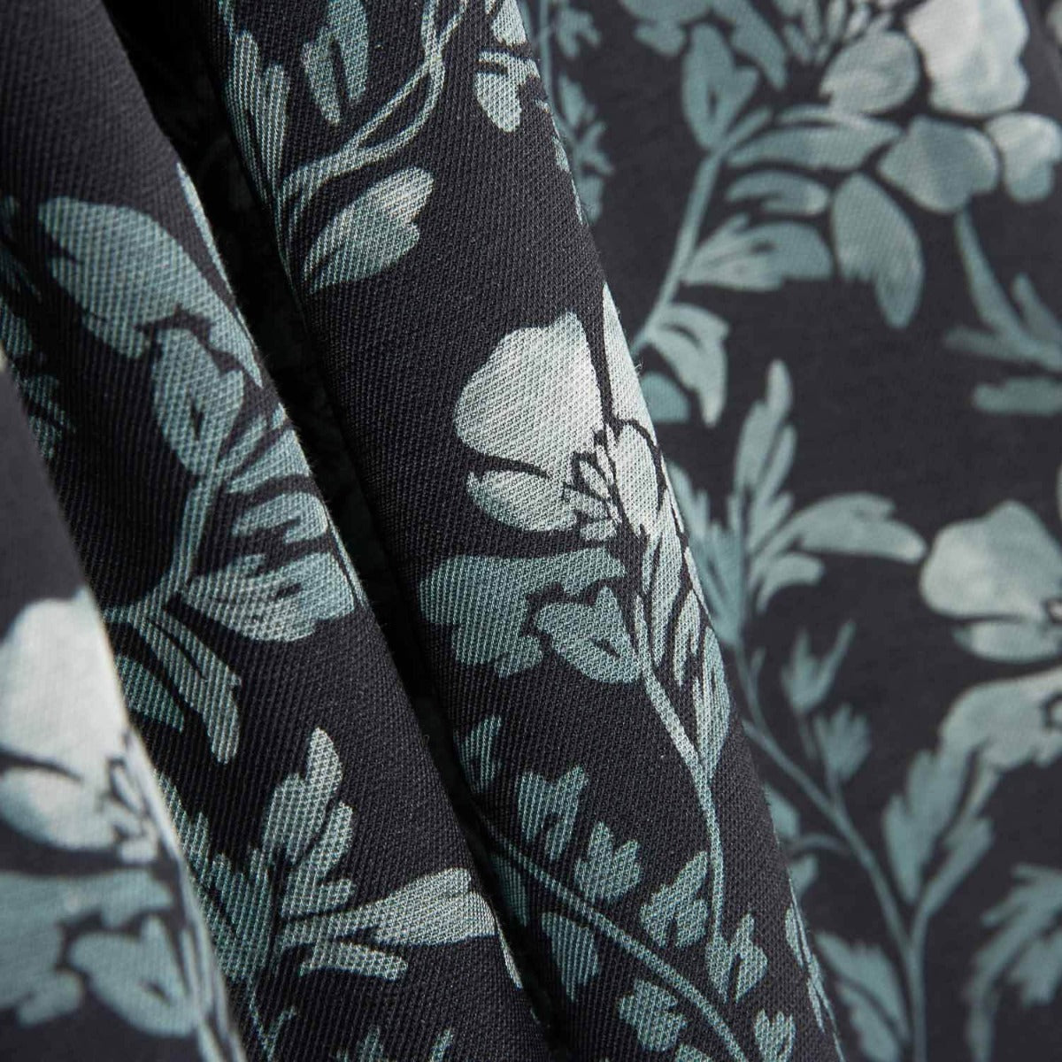 Sarja Suave Viscose Linho Flores Marinho - Ribes y Casals