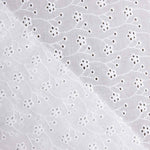 Bordado suíço flor trevo branco natural - Ribes y Casals