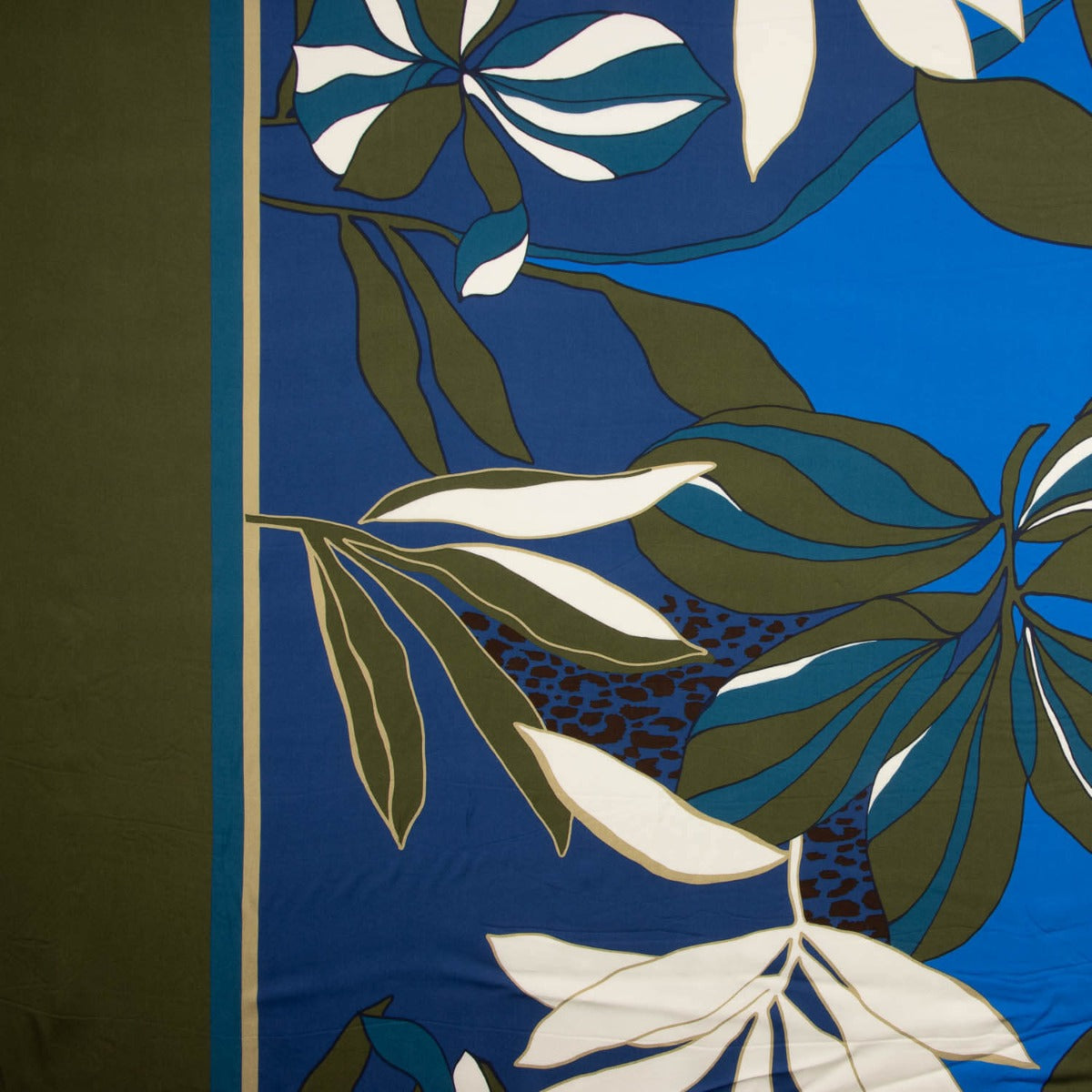 Viscose Satinada Tropical Night - Ribes y Casals