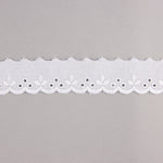 Fita de batista bordada branca, modelo 29019 – 30 mm - Ribes y Casals