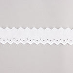 Fita de batista bordada branca, modelo 29060 – 30 mm - Ribes y Casals