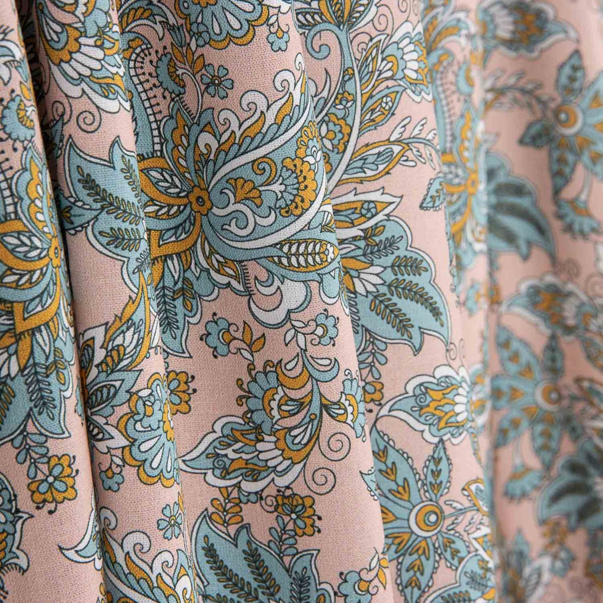 Popeline de Algodão Floral Paisley - Ribes y Casals