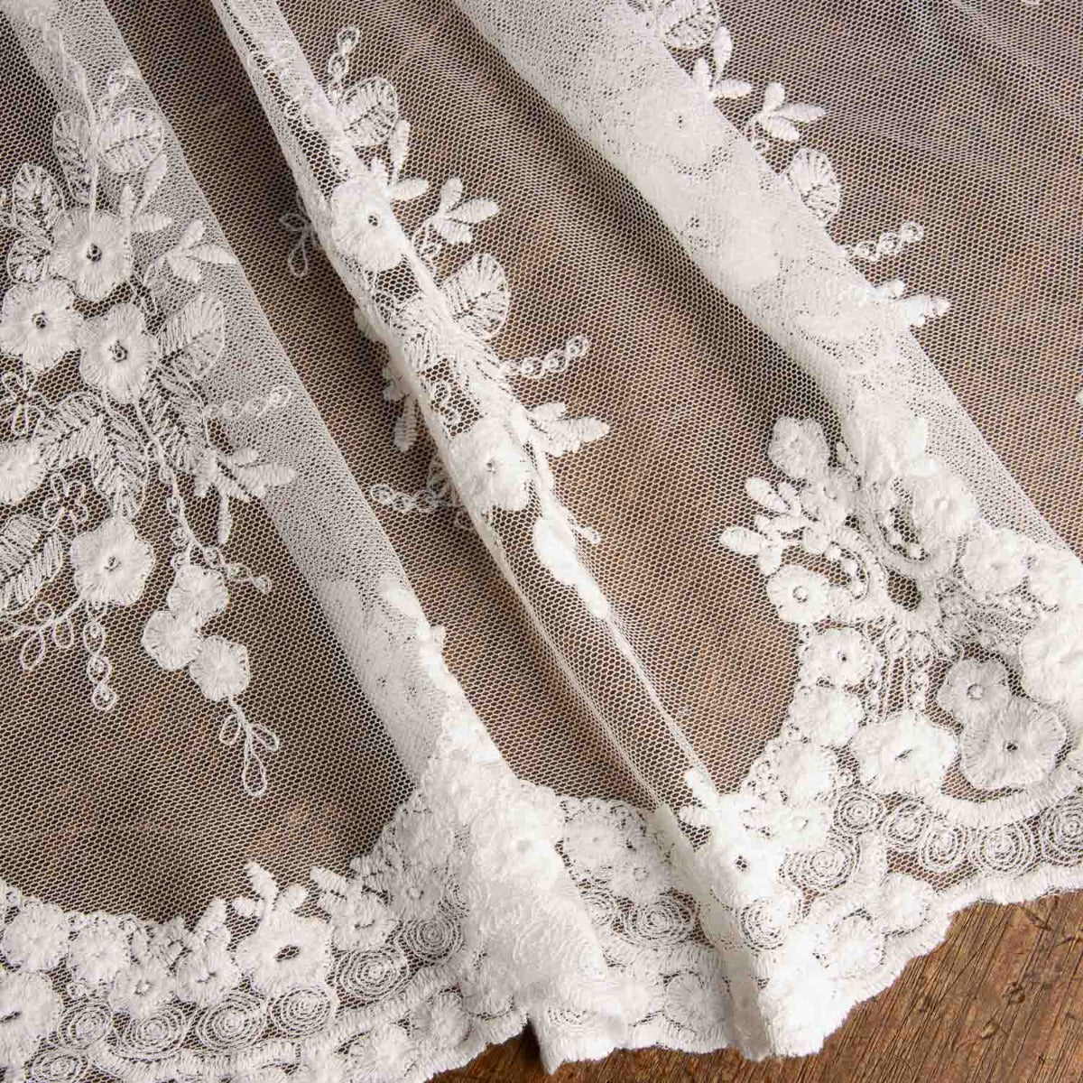 Tule Bordado Campina - Ribes y Casals