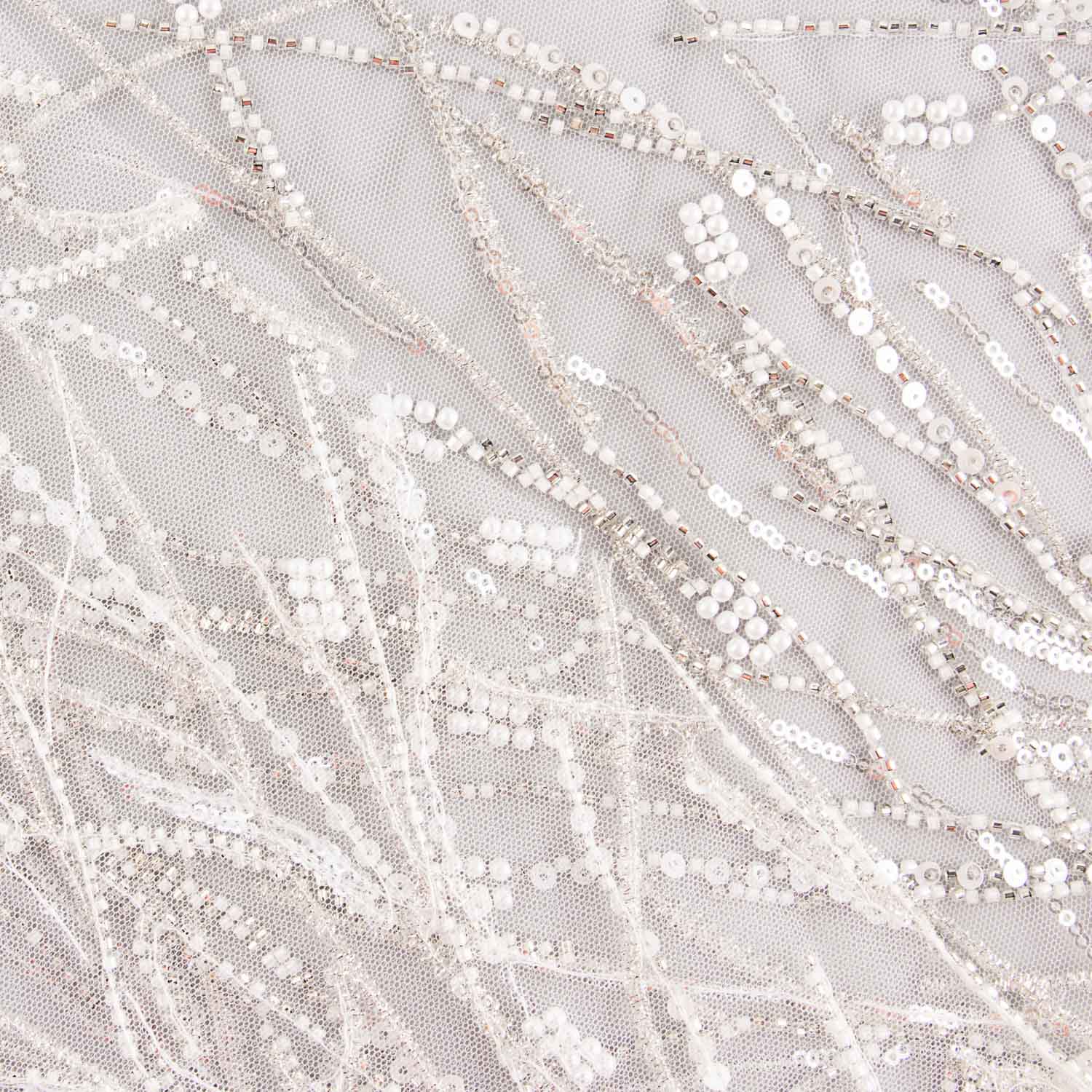 Vestido de Noiva em Tule Branco com Ramas e Gradiente Elegance - Ribes y Casals