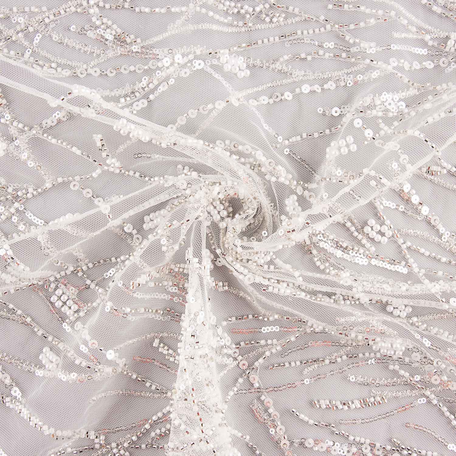 Vestido de Noiva em Tule Branco com Ramas e Gradiente Elegance - Ribes y Casals