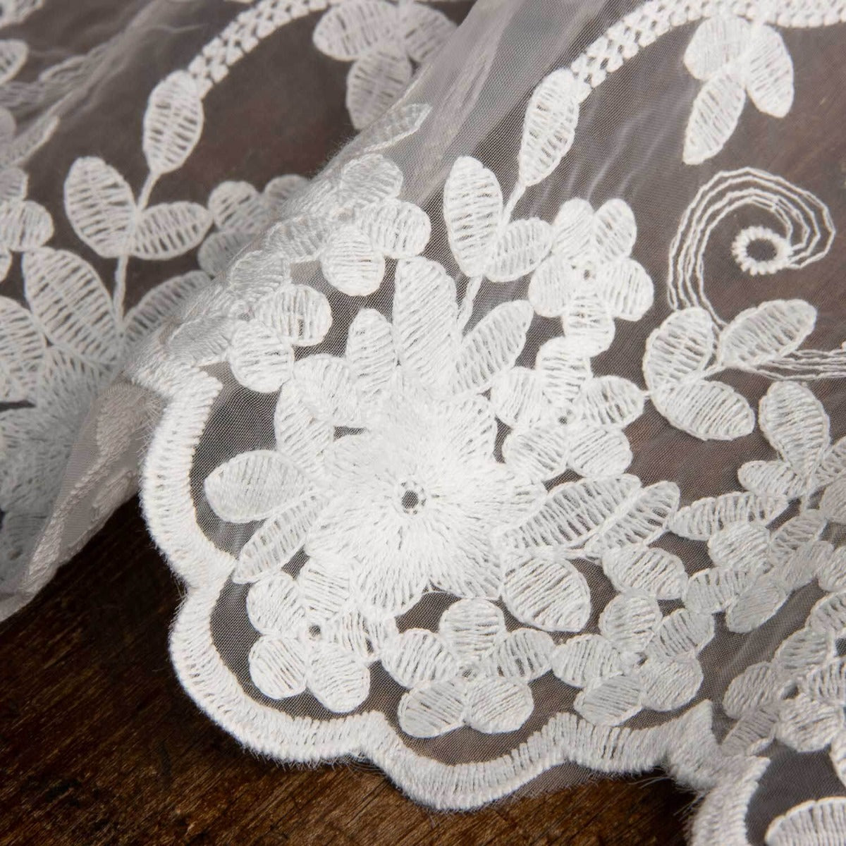 Tule Bordado Ondina - Ribes y Casals