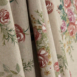 Lona com Estampado Floral Romântico sobre Beige - Ribes y Casals