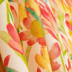 Crepe de viscose estampado com flores em aquarela quente - Ribes y Casals