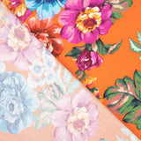 Viscose estampada com flores de jardim Coralia - Ribes y Casals