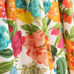 Viscose estampada com flores da primavera luminosa - Ribes y Casals