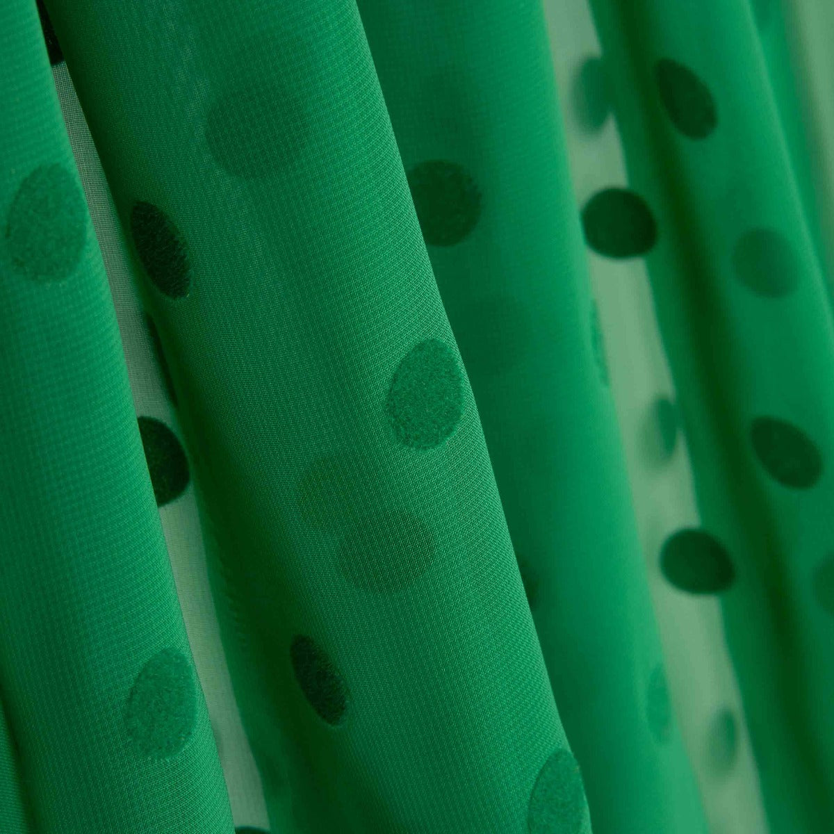 Chiffon Bolinhas Flocadas Verde - Ribes y Casals