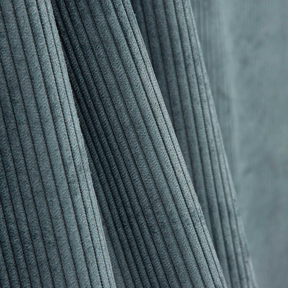 Estofamento Cotelê Azul Oceano - Ribes y Casals