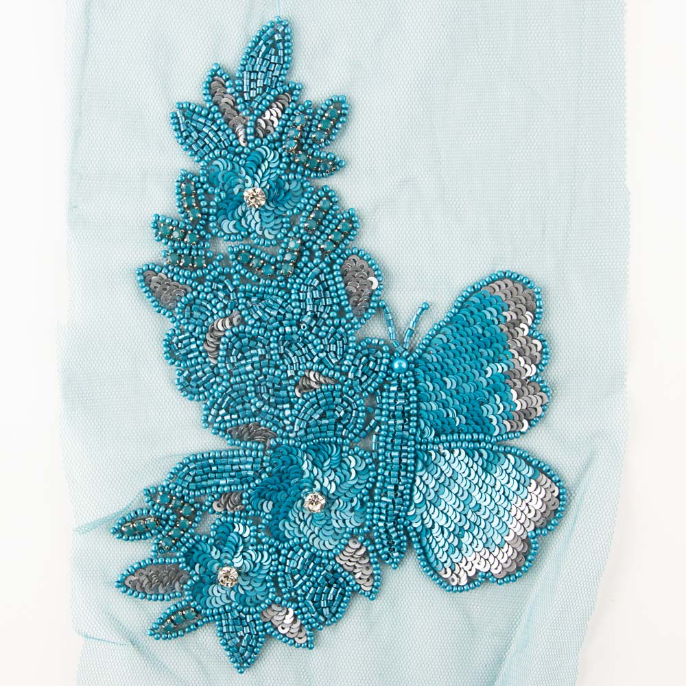 Aplicação Pedraria Maud Turquesa - Ribes y Casals