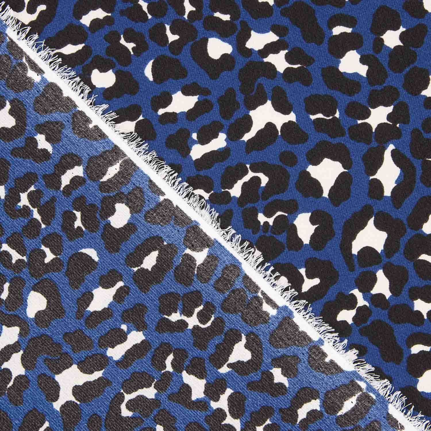 Crepe com padrão animal print azul - Ribes y Casals