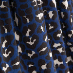 Crepe com padrão animal print azul - Ribes y Casals