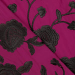 Xale Bordado Preto Tencel Morango - Ribes y Casals