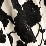 Xale Bordado Preto Tencel Branco Natural - Ribes y Casals