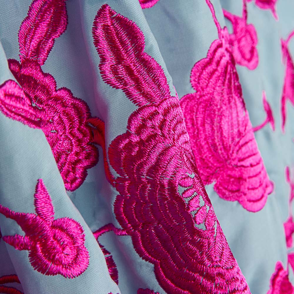 Xale Bordado Fúcsia Tencel Azul Claro - Ribes y Casals