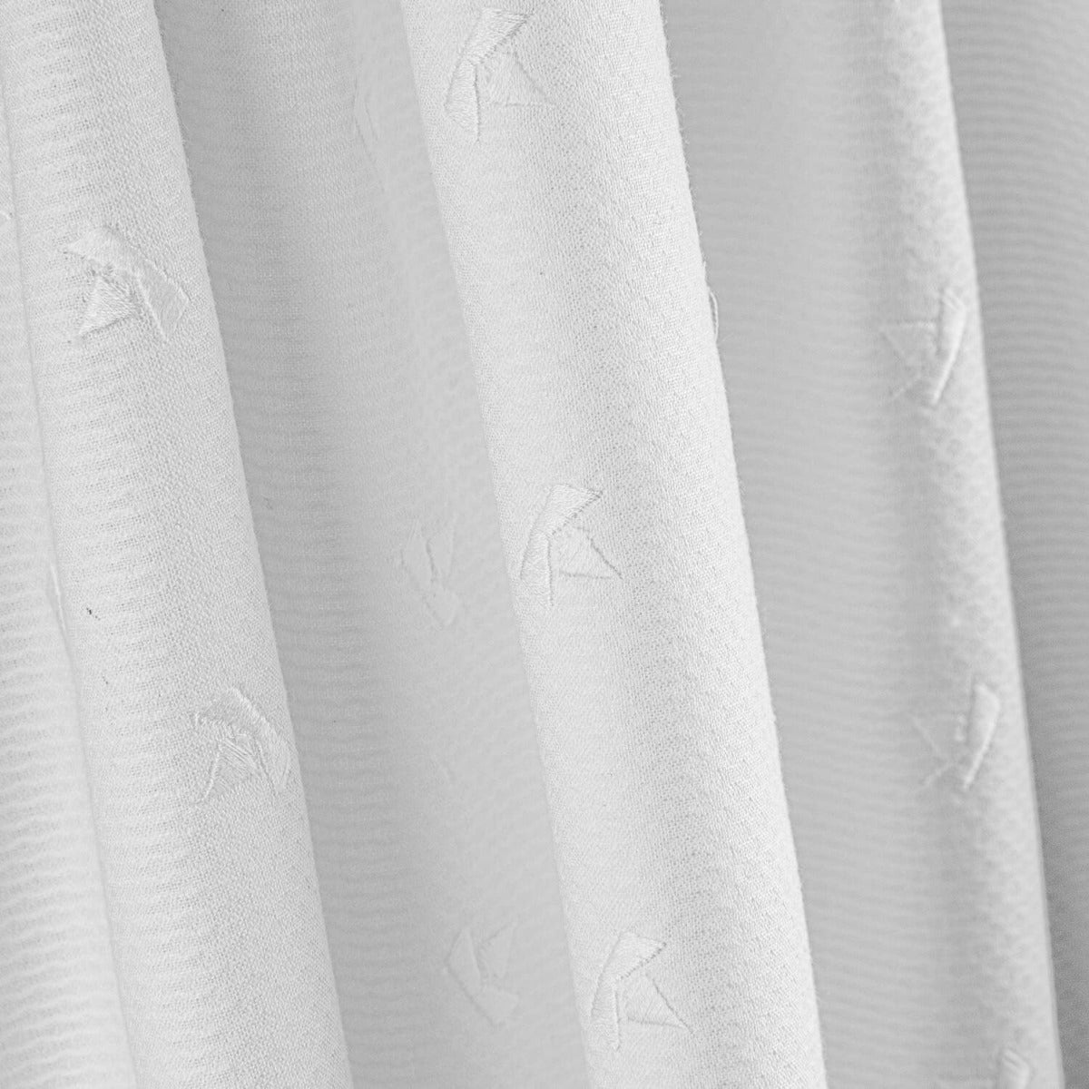 Retalho de piqué bordado com barquinhos branco - Várias medidas x largura de 155 cm - Ribes y Casals