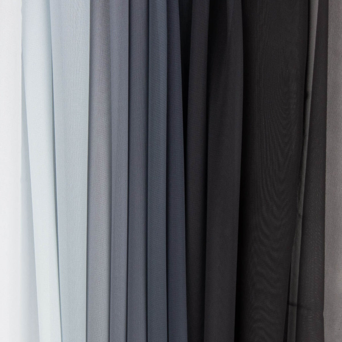 Gaze Estampado Degradé Branco a Preto - Ribes y Casals
