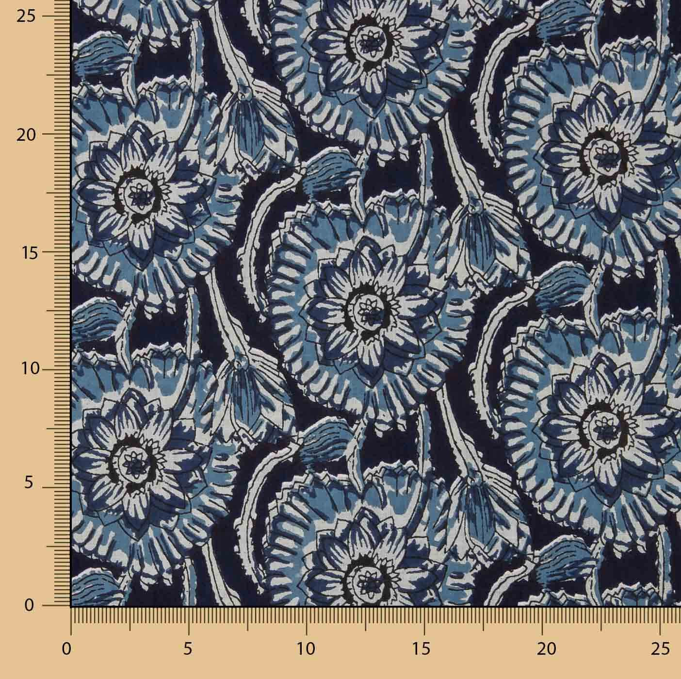 Voile de Algodão com Estampado Floral Índigo Noturno - Ribes y Casals