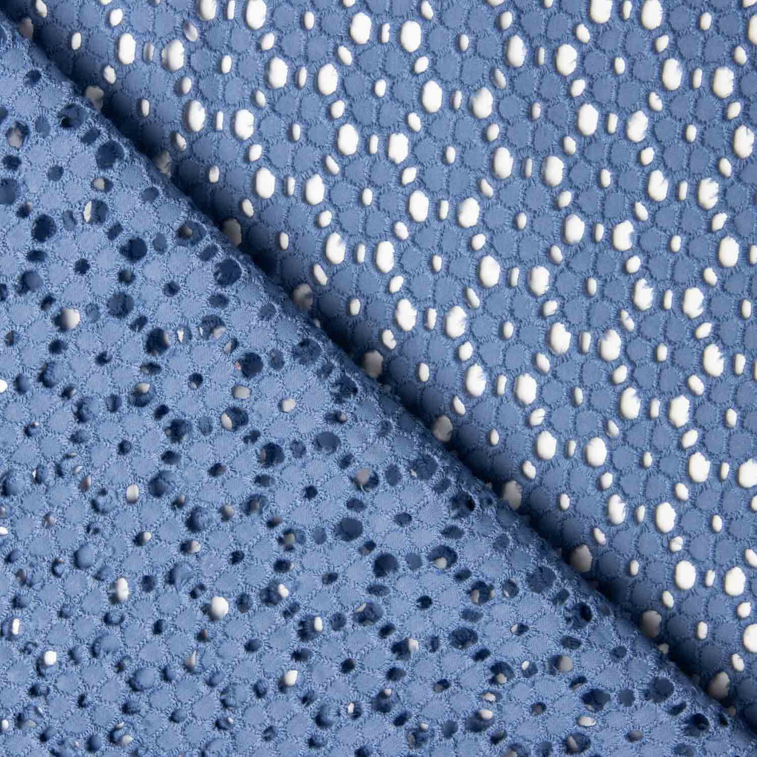 Bordado suíço Margarida azul Denim escuro - Ribes y Casals