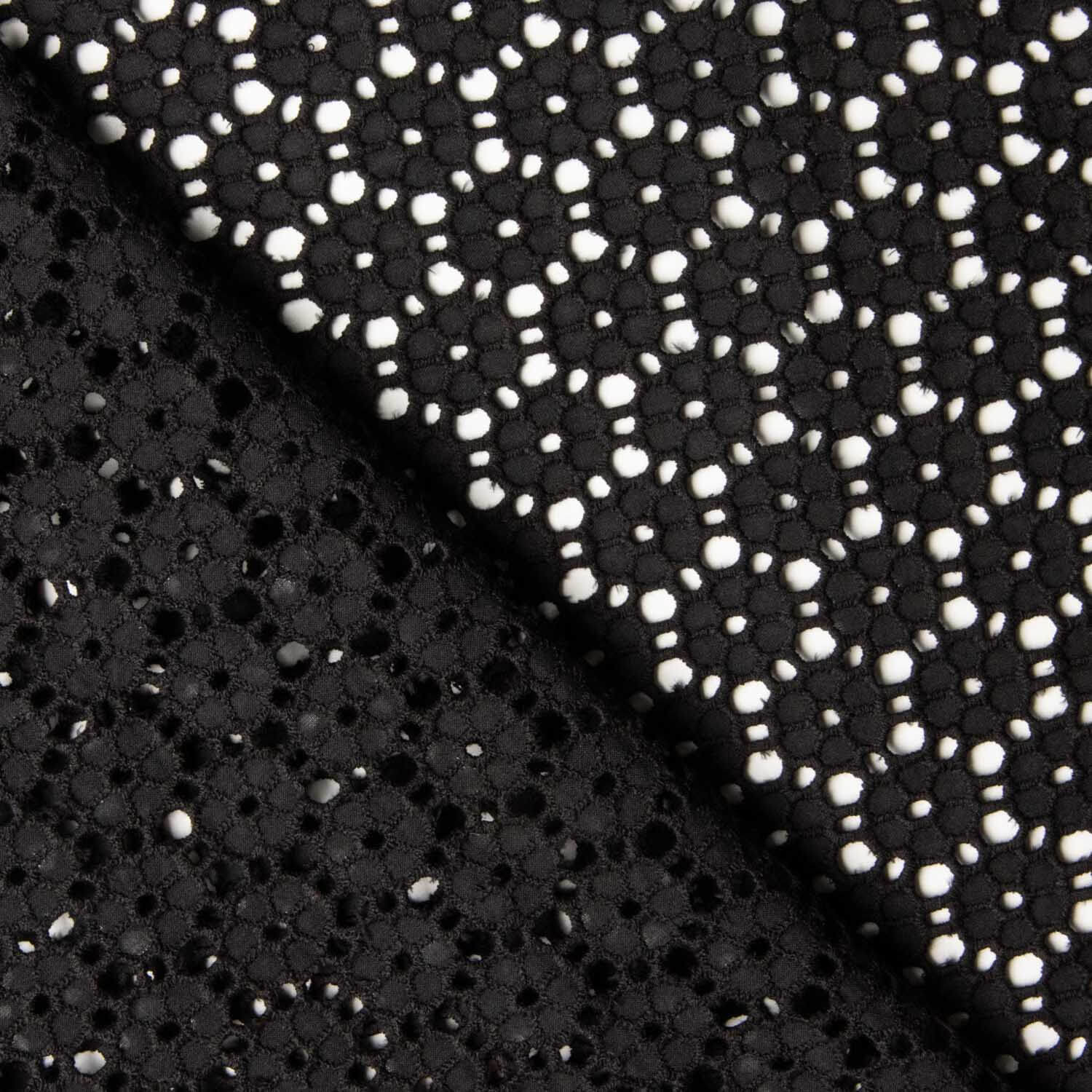 Bordado suíço Margarita preto - Ribes y Casals