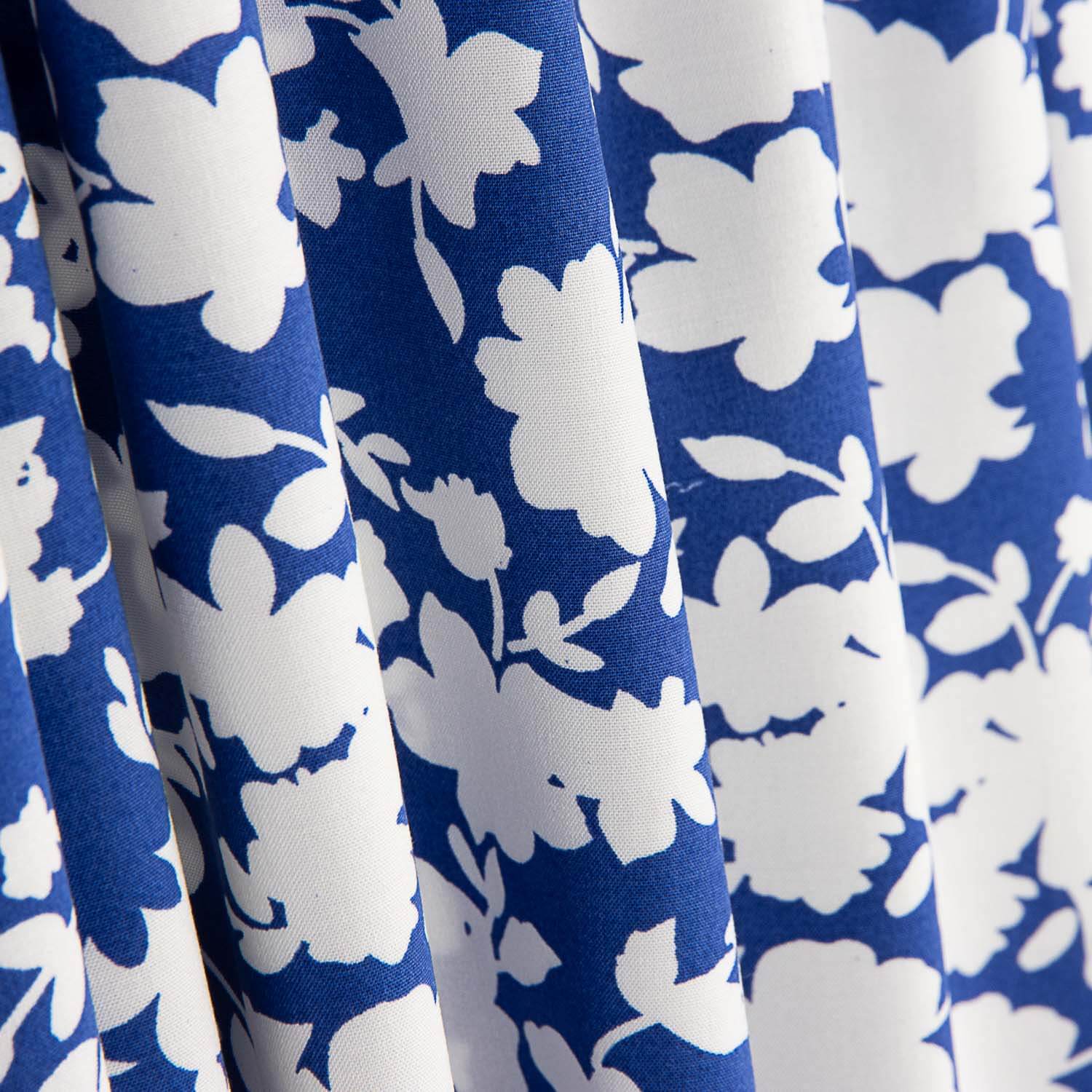Viscose estampada floral azul - Ribes y Casals