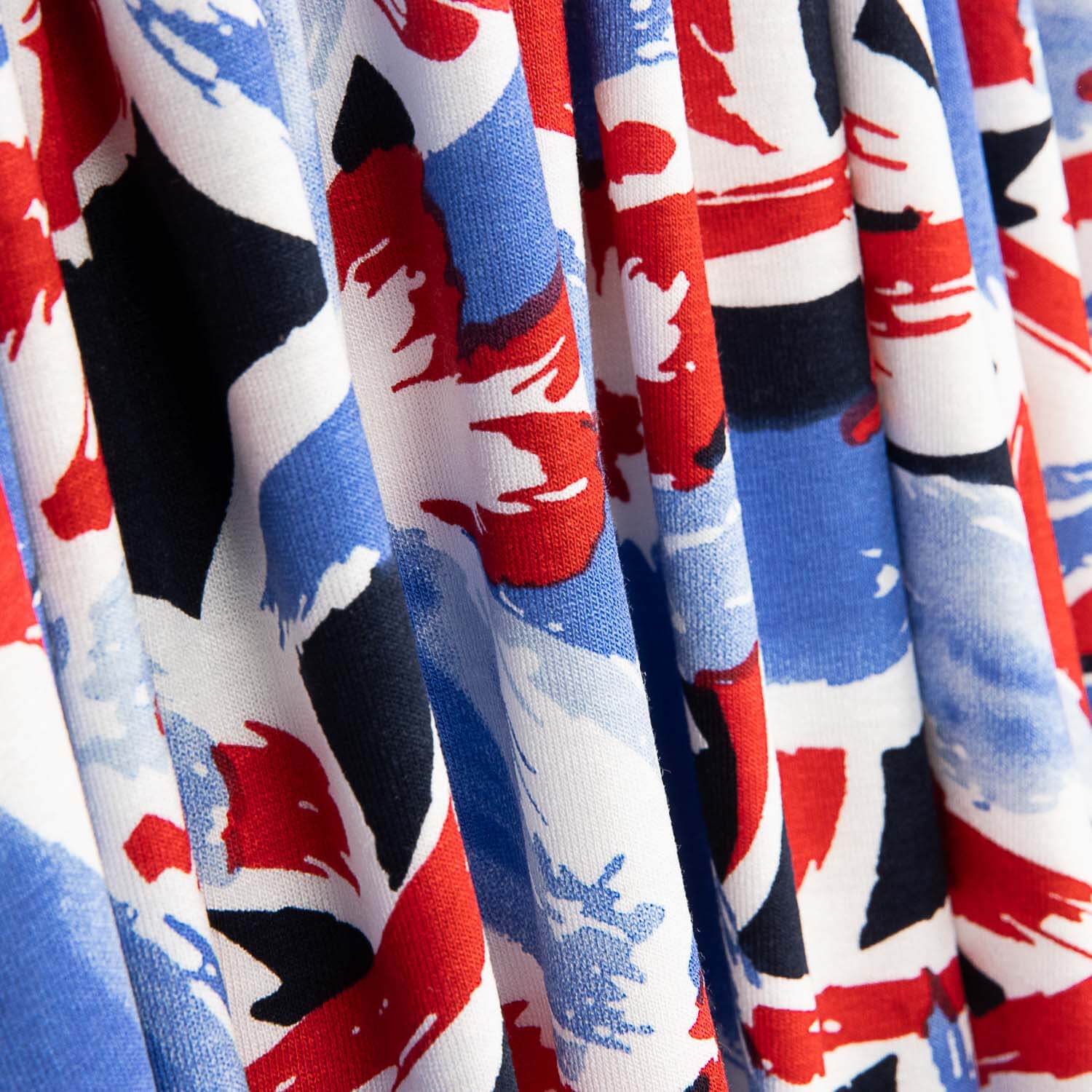 Ponto Viscose Floral Marinheiro Azul e Vermelho - Ribes y Casals