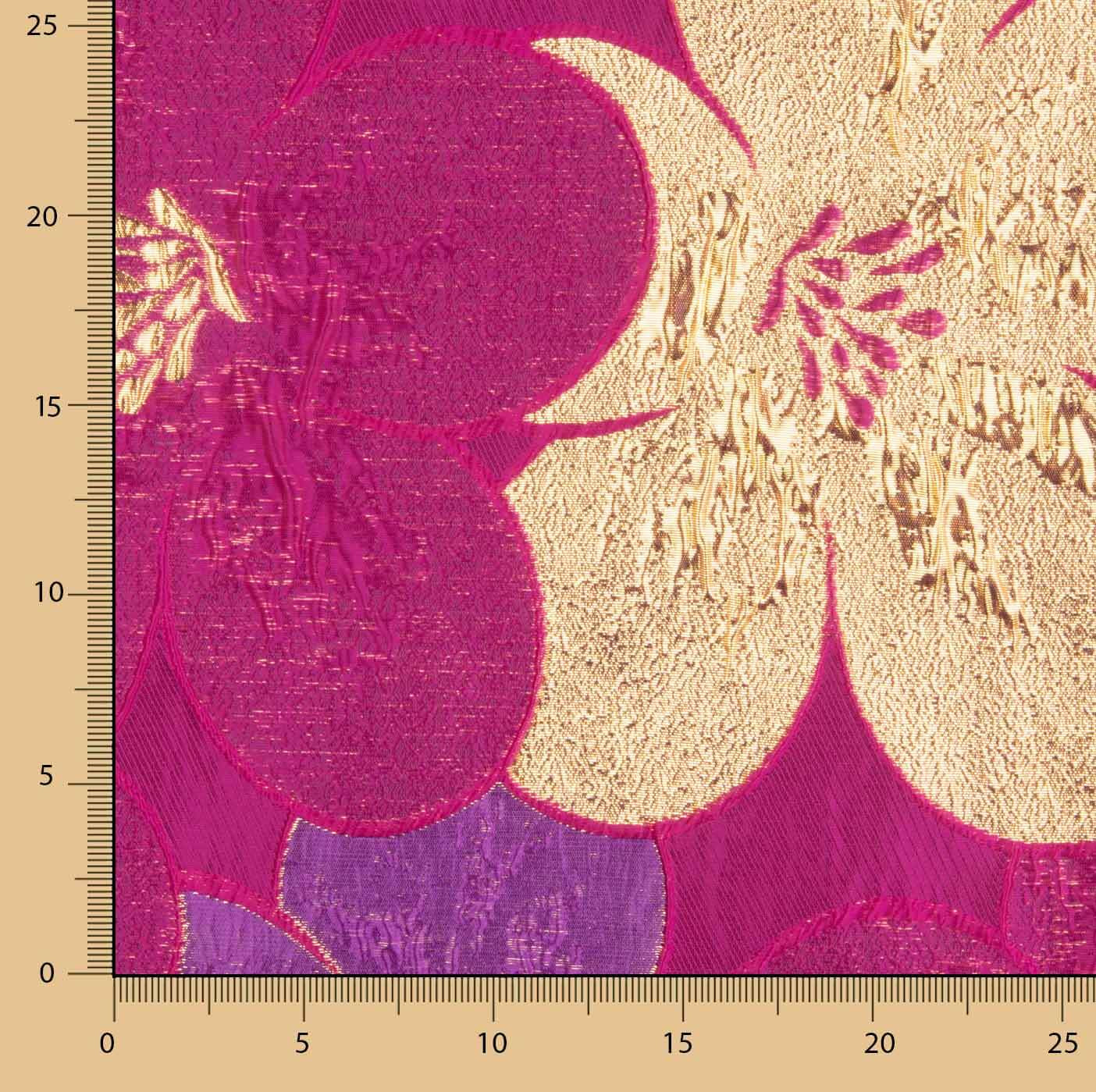 Jacquard Fantasia com Pétalas em Fúcsia e Roxo - Ribes y Casals