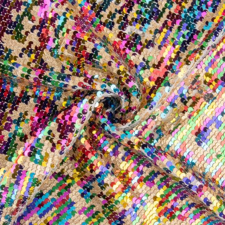 Tule Fantasia com Tecido de Lantejoulas Iridescentes Aurora Multicolorida - Ribes y Casals