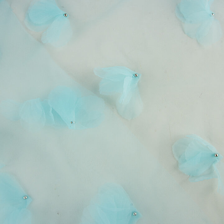 Tule azul turquesa com flores 3D e pérolas - Ribes y Casals