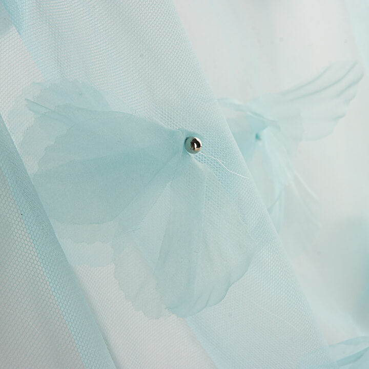 Tule azul turquesa com flores 3D e pérolas - Ribes y Casals