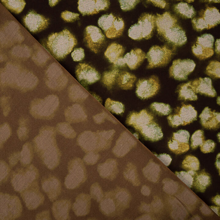 Tecido de viscose estampado de dupla face com padrão mosaico em tom de azeitona - Ribes y Casals