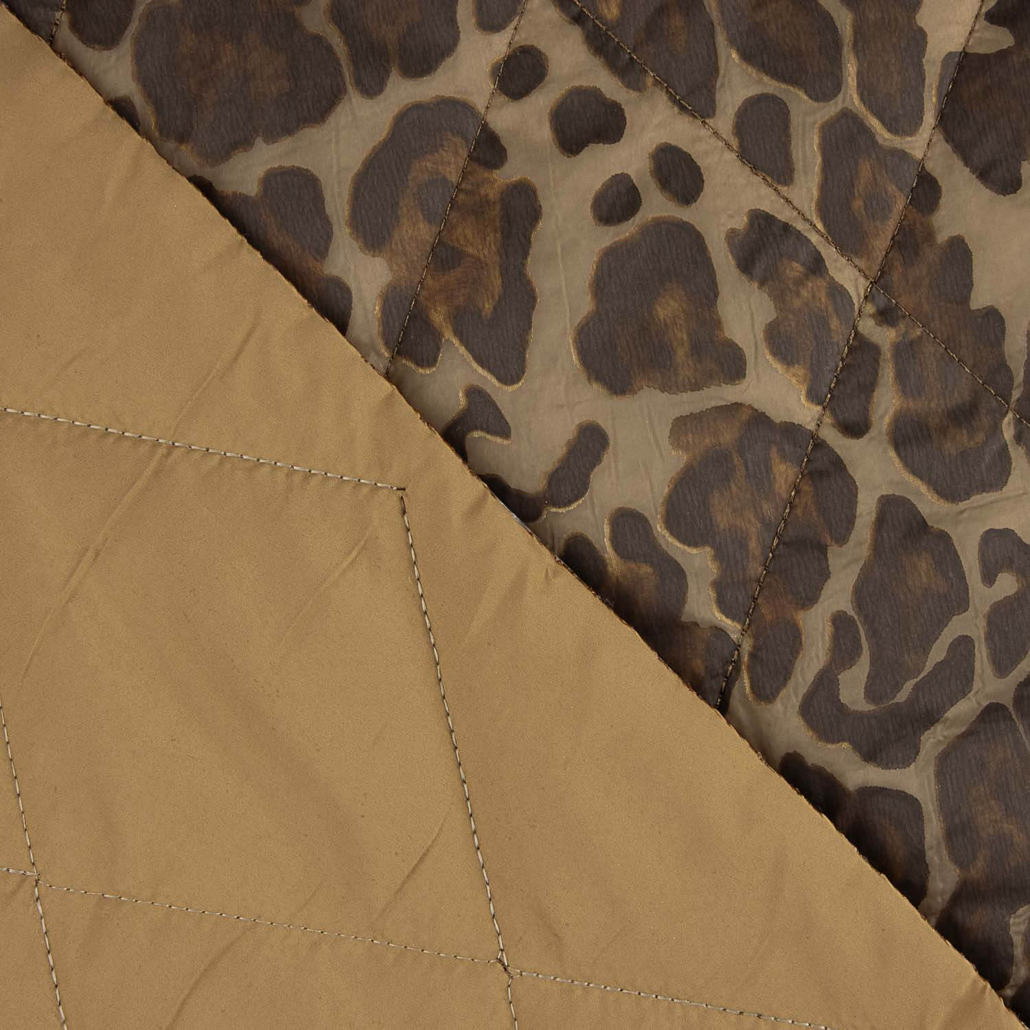 Manta leve dupla face com animal print e ocre - Ribes y Casals