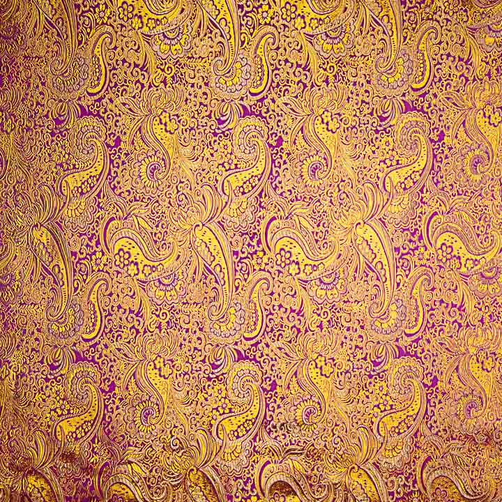 Jacquard Morada com Lurex de Caxemira Dourado - Ribes y Casals