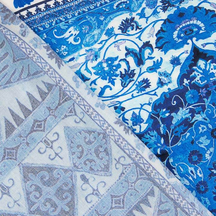 Viscose estampada em patchwork azul - Ribes y Casals
