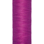 Fios Gütermann 100 m, cor 321 Magenta - Ribes y Casals