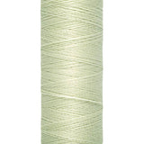 Fios Gütermann 100 m, cor 818, verde pálido macio - Ribes y Casals