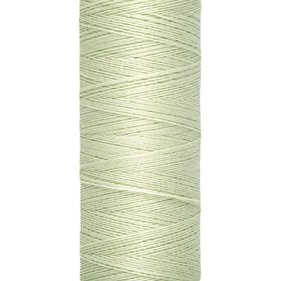 Fios Gütermann 100 m, cor 818, verde pálido macio - Ribes y Casals