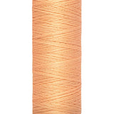 Fios Gütermann 100 m, cor 979, salmão macio - Ribes y Casals