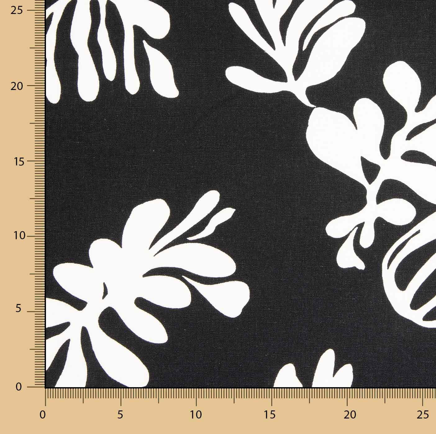 Linho e Algodão com Estampado de Folhas a Preto e Branco - Ribes y Casals