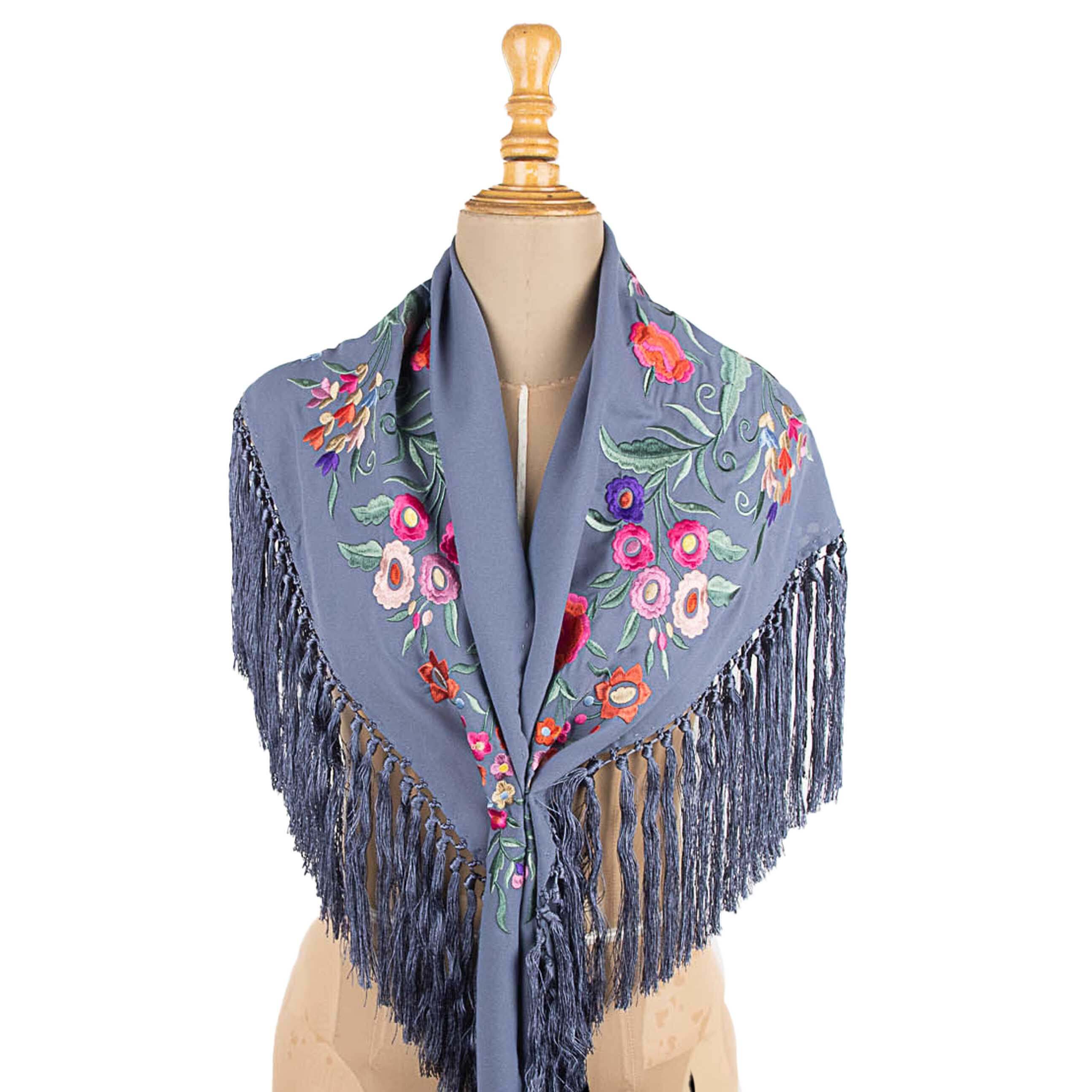 Xaile de flamenca azul denim bordado - Ribes y Casals