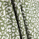 Percal estampado Nairobi verde-oliva e branco - Ribes y Casals