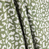 Percal estampado Nairobi verde-oliva e branco - Ribes y Casals