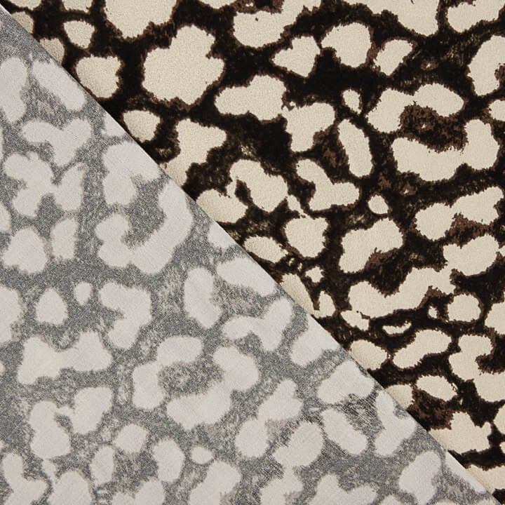 Crepe Fino com Estampado Animal - Ribes y Casals