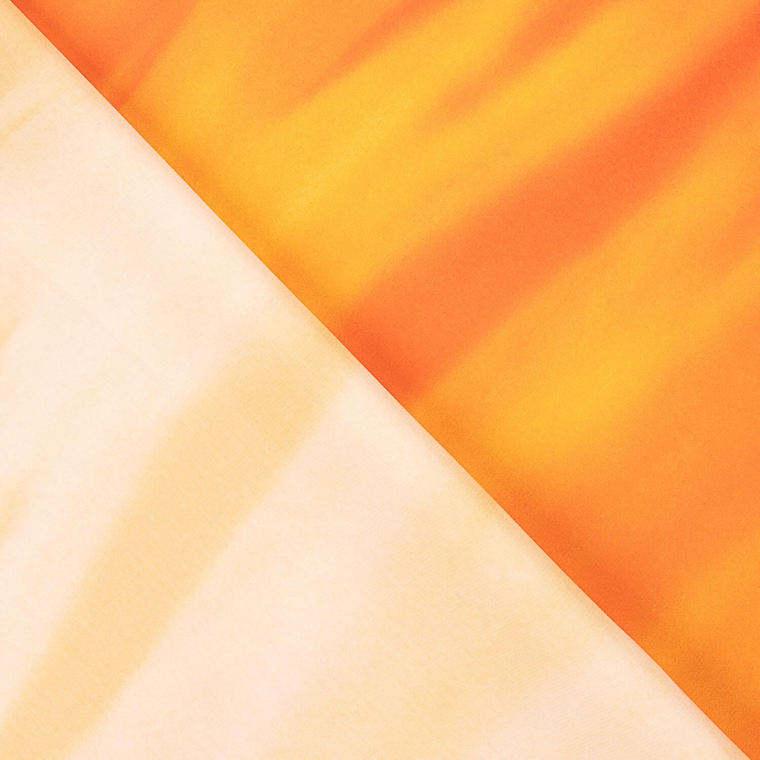 Cascata estampada em cetim laranja - Ribes y Casals